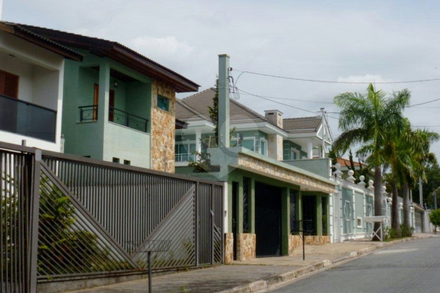Sobrado à venda com 4 suítes em Tremembé, São Paulo, SP