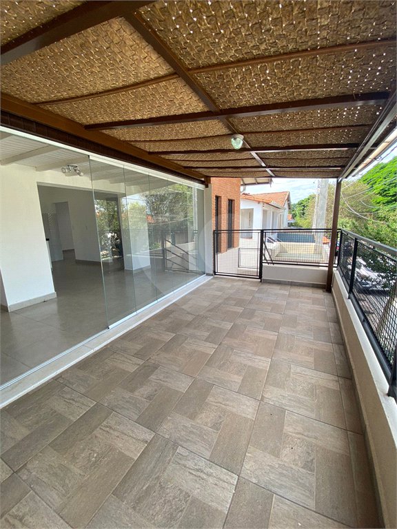 Casa à venda com 3 suítes no Centro, Vinhedo, SP