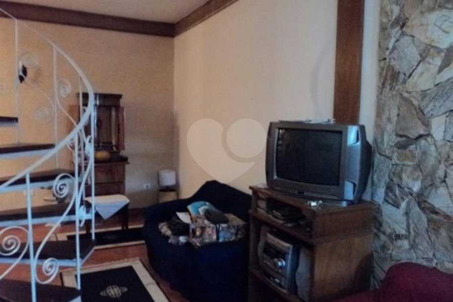Sobrado à venda com 3 quartos, sendo 2 suítes,  em Tremembé, São Paulo, SP