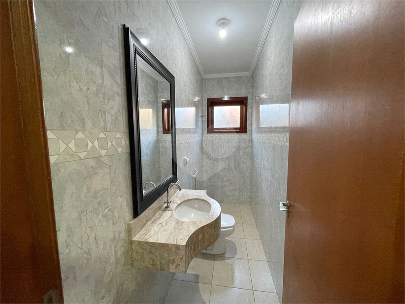 Casa para alugar com 3 suítes no condomínio Bosque de Grevilea, Vinhedo - SP