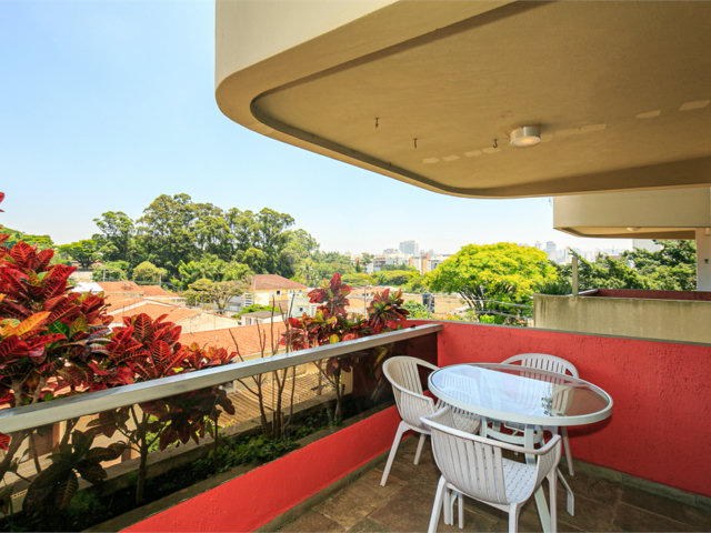 Apartamento à venda com 3 quartos, sendo 1 suíte,  em Chácara Santo Antônio, São Paulo, SP