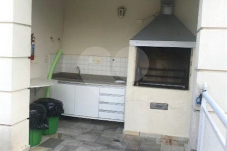 Casa à venda com 3 quartos, sendo 1 suíte, no condomínio Villas de São Francisco, São Paulo - SP