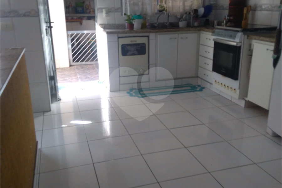 Sobrado à venda com 4 quartos, sendo 3 suítes, em Limão, São Paulo, SP