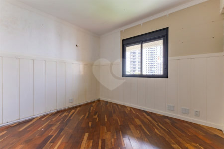 Apartamento à venda com 4 quartos, sendo 3 suítes, em Vila Suzana, São Paulo, SP