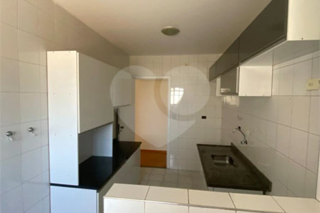 Apartamento à venda com 3 quartos, sendo 1 suíte, em Ipiranga, São Paulo, SP