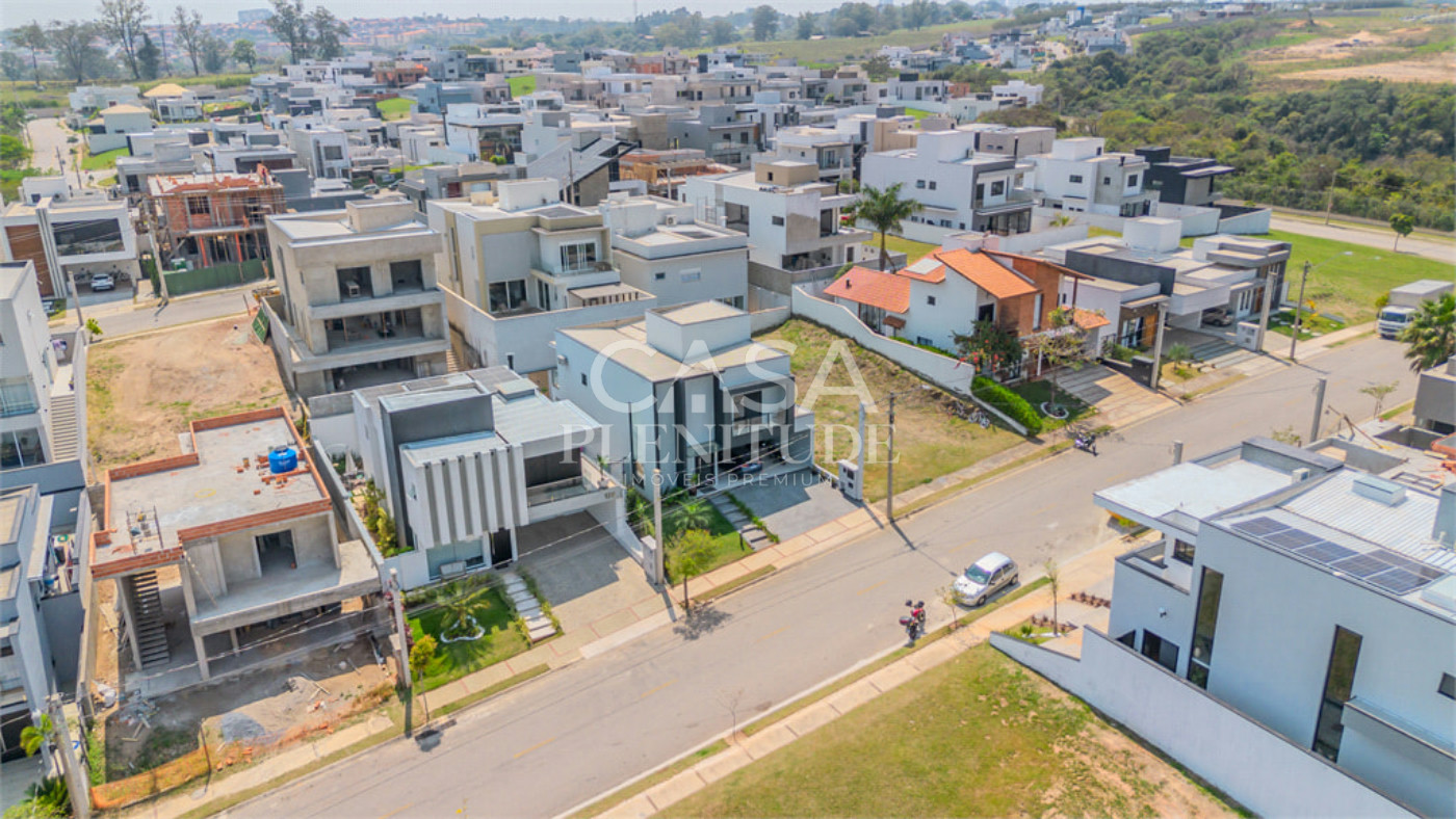 Casa em condomínio à venda com 3 suítes em Chácaras Residenciais Santa Maria, Votorantim, SP