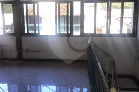 Triplex à venda com 4 quartos, sendo 1 suíte, em Campo Grande, Rio de Janeiro, RJ