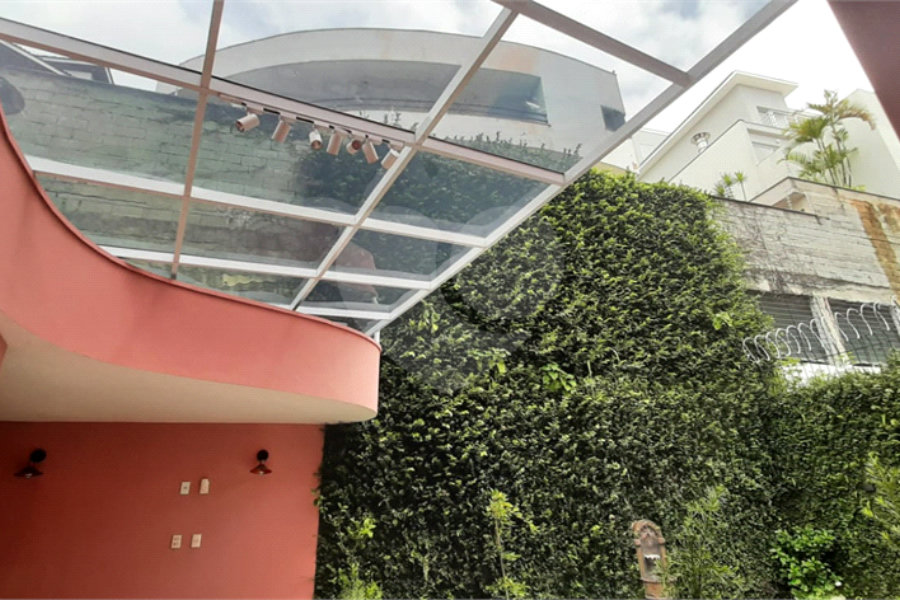 Sobrado à venda ou para alugar com 4 quartos, sendo 3 suítes,  em Jardim Franca, São Paulo, SP