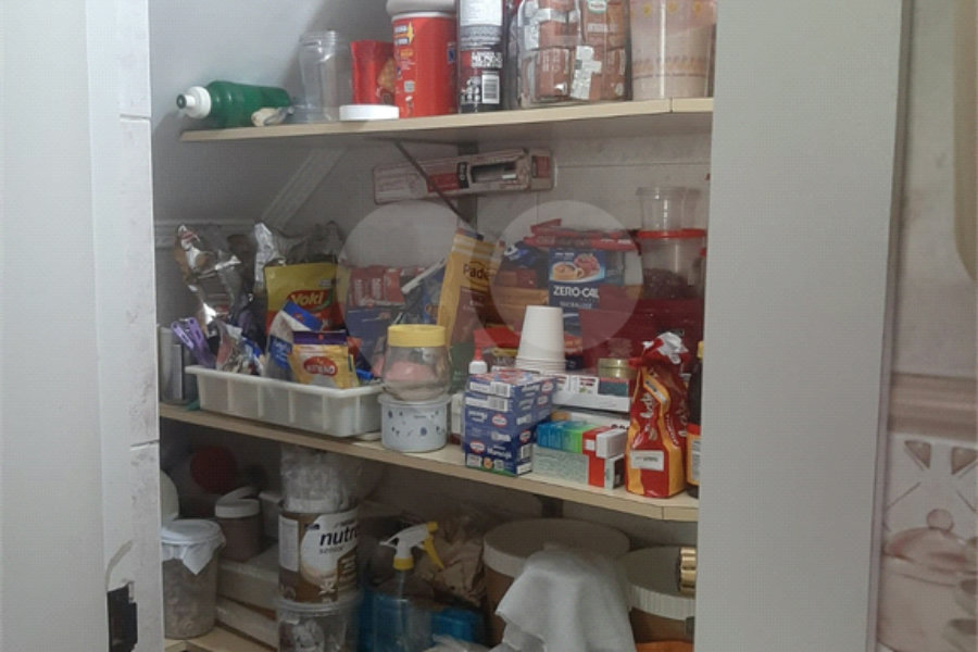 Sobrado à venda com 4 quartos, sendo 2 suítes, em Tremembé, São Paulo, SP