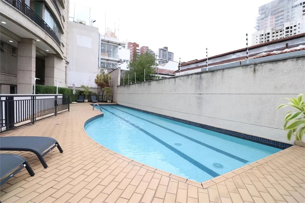 Cobertura à venda com 2 suítes em Água Branca, São Paulo, SP