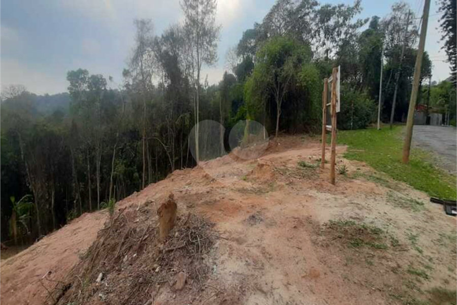 Terreno à venda no condomínio Alpes da Cantareira, Mairiporã - SP
