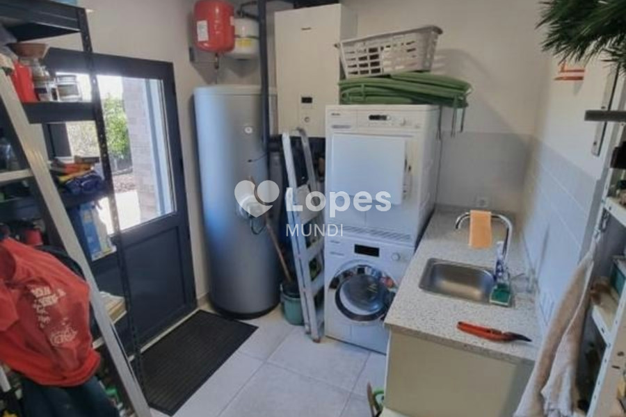 Casa com 3 quartos à venda em Mexilhoeira Grande, Portimão, Portugal – Piscina
