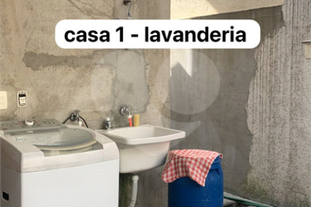 Casa à venda com 2 quartos em Vila Guedes, São Paulo, SP
