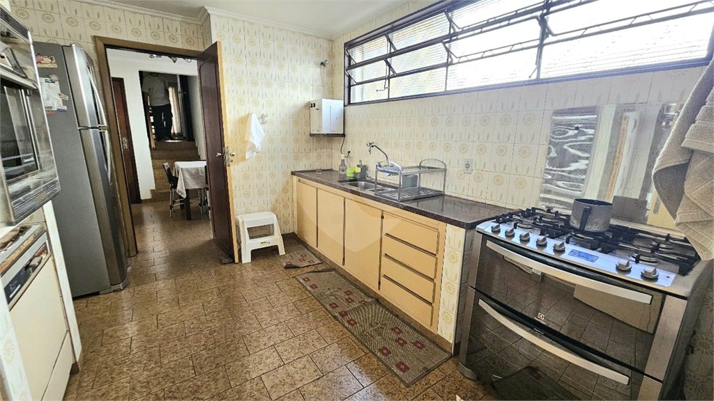 Sobrado à venda com 3 quartos, sendo 1 suíte, em Jardim Sumaré, Ribeirão Preto, SP
