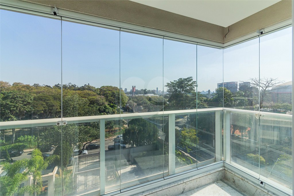Apartamento à venda com 4 suítes em Ibirapuera, São Paulo, SP