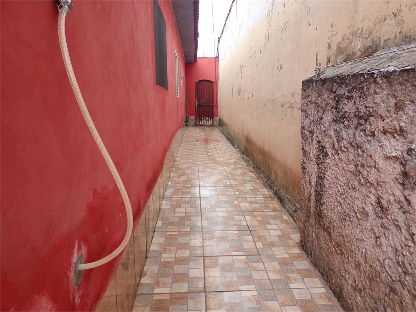 Casa à venda com 3 quartos, sendo 1 suíte, em Vila Regina, Itapetininga, SP