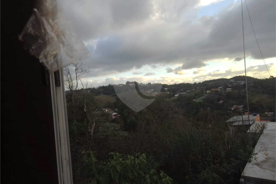 Casa à venda com 2 quartos, sendo 1 suíte, em Canjica (terra Preta), Mairiporã, SP
