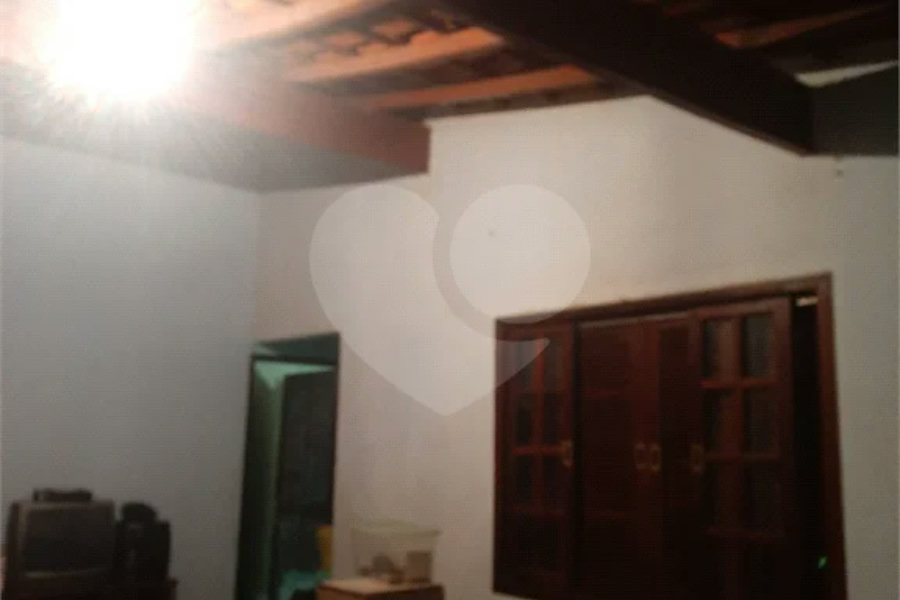 Sobrado à venda com 5 quartos, sendo 2 suítes, em Tremembé, São Paulo, SP