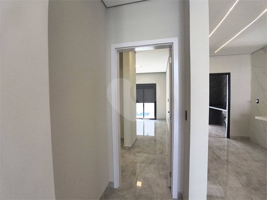 Casa à venda com 3 quartos, sendo 1 suíte,  no condomínio Horto Florestal Villagio, Sorocaba - SP