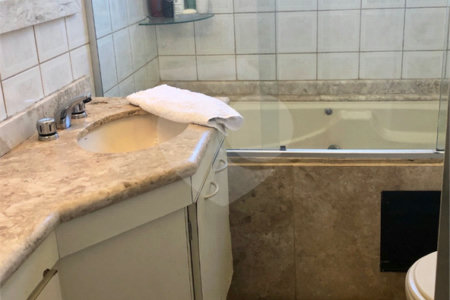Apartamento à venda com 4 quartos, sendo 3 suítes, em Fazenda Morumbi, São Paulo, SP
