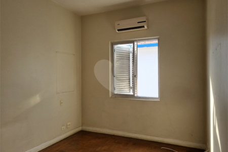 Sobrado à venda com 3 quartos, sendo 1 suíte, em Brooklin, São Paulo, SP