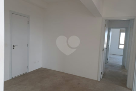 Apartamento à venda com 4 suítes em Real Parque, São Paulo, SP