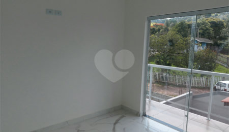 Sobrado à venda com 2 suítes no Centro, Bom Jesus dos Perdões, SP
