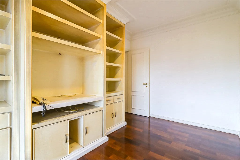 Apartamento à venda com 4 quartos, sendo 3 suítes, em Brooklin Paulista, São Paulo, SP