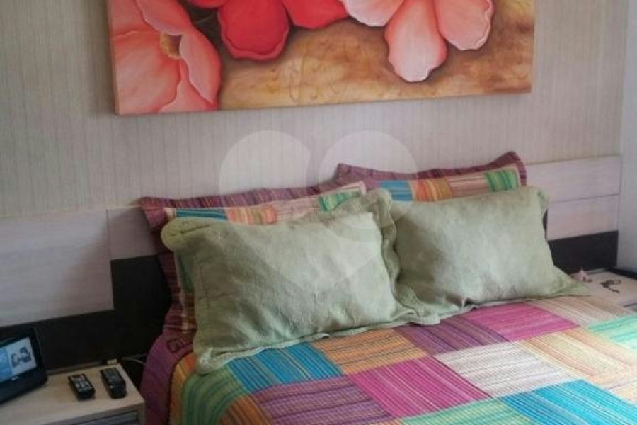 Duplex à venda com 2 suítes em Vila Romero, São Paulo, SP