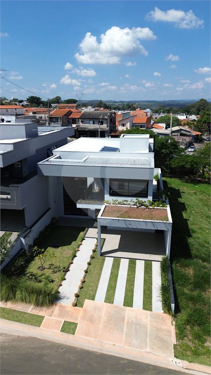 Casa à venda com 3 suítes no condomínio Villa Sapezal, Indaiatuba - SP