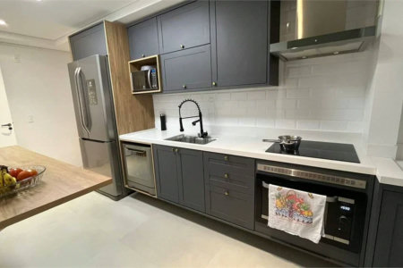 Apartamento à venda com 4 quartos, sendo 1 suíte,  em Jardim Vazani, São Paulo, SP
