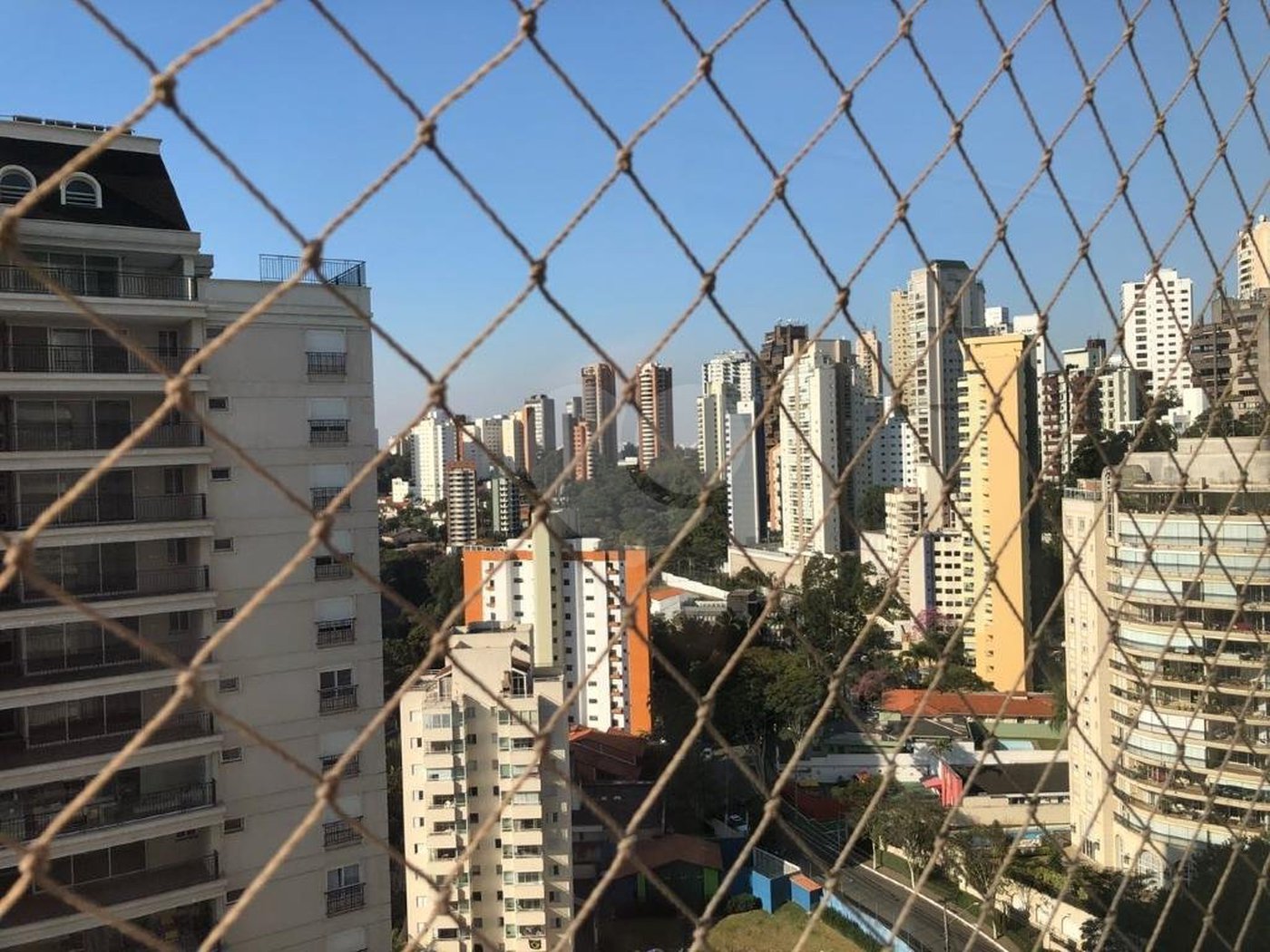 Apartamento à venda com 3 suítes em Vila Suzana, São Paulo, SP