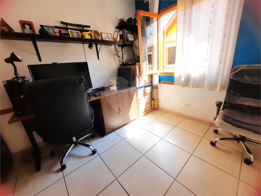 Casa à venda com 3 quartos, sendo 1 suíte, no condomínio Residencial Sol Francisco, São Paulo - SP