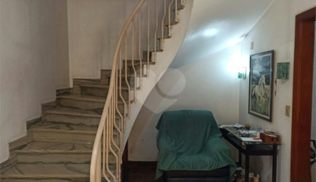 Casa à venda com 4 quartos, sendo 1 suíte, em Perdizes, São Paulo, SP
