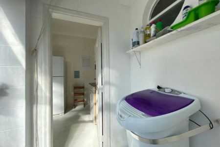 Apartamento Frente Mar com 4 Quartos para Venda ou Locação em Pitangueiras – Guarujá/SP