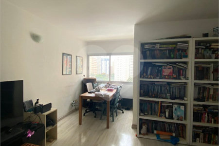 Apartamento à venda com 2 quartos, sendo 1 suíte,  em Indianópolis, São Paulo, SP