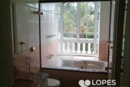 Casa à venda com 6 quartos, sendo 2 suítes, no condomínio Lago Azul Residencial e Golfe, Araçoiaba da Serra - SP