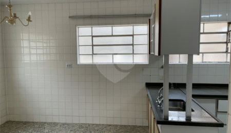 Sobrado à venda com 3 quartos, sendo 1 suíte,  em Santana, São Paulo, SP