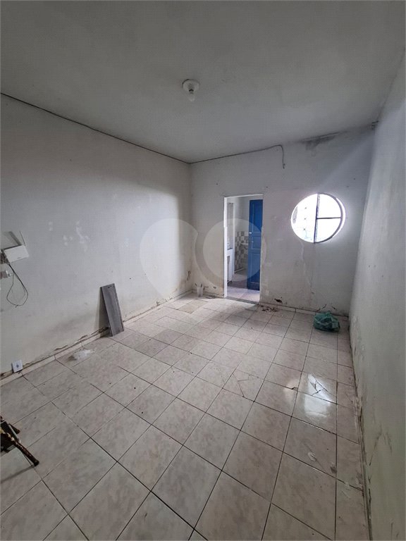 Casa à venda com 2 quartos, sendo 1 suíte, no condomínio Itatitara 999, Rio de Janeiro - RJ
