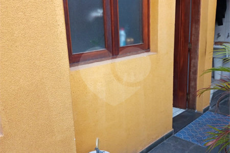 Sobrado à venda com 3 quartos em Jardim Colombo, São Paulo, SP