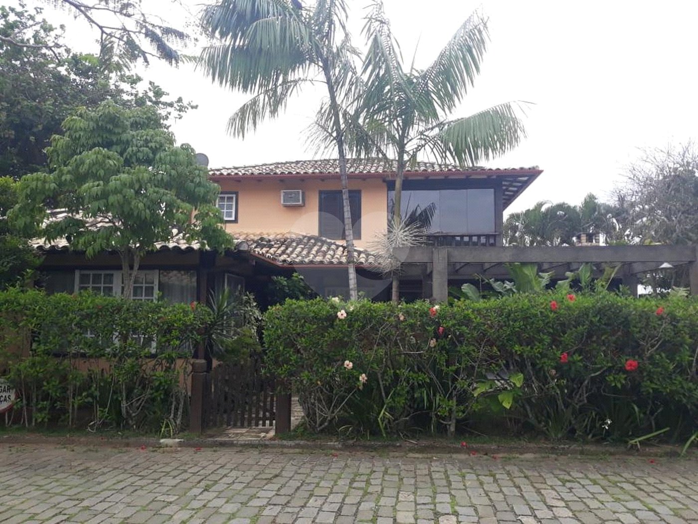 Casa em condomínio à venda com 2 quartos, sendo 1 suíte,  em Portal da Ferradura, Armação dos Búzios, RJ