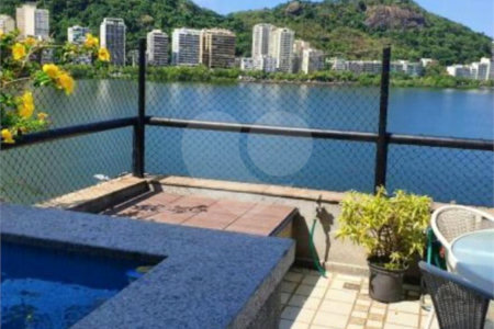 Cobertura à venda com 4 quartos, sendo 1 suíte, em Jardim Botânico, Rio de Janeiro, RJ