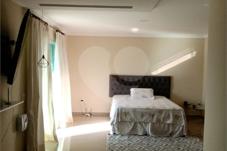 Casa à venda com 4 quartos, sendo 1 suíte, no condomínio Monte Líbano, Rio de Janeiro - RJ