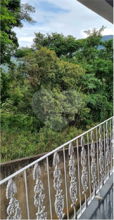 Sobrado à venda com 4 quartos, sendo 2 suítes,  em Recreio Maristela, Atibaia, SP