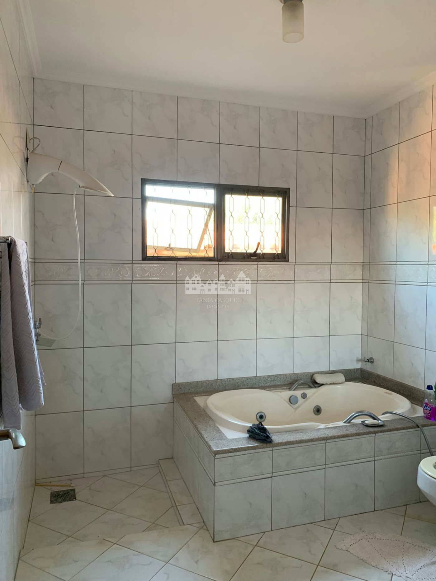 Casa à venda em Aparecida de São Manuel, São Manuel – SP, com projeto que valoriza conforto, iluminação natural e áreas de convivência.