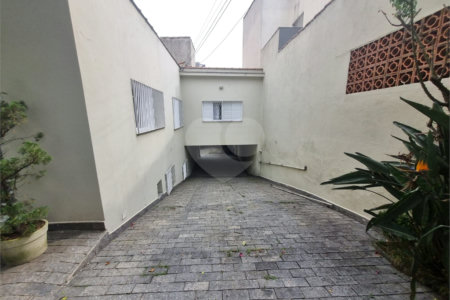 Casa à venda com 4 quartos, sendo 1 suíte,  em Vila Clementino, São Paulo, SP