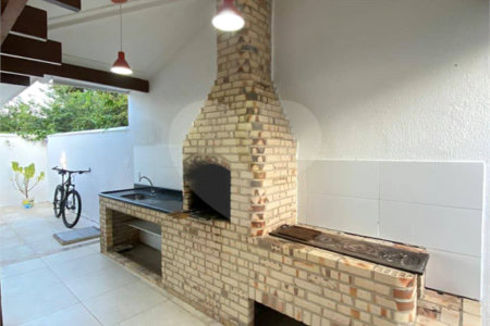 Casa à venda com 3 suítes em Caravelas, Armação dos Búzios, RJ