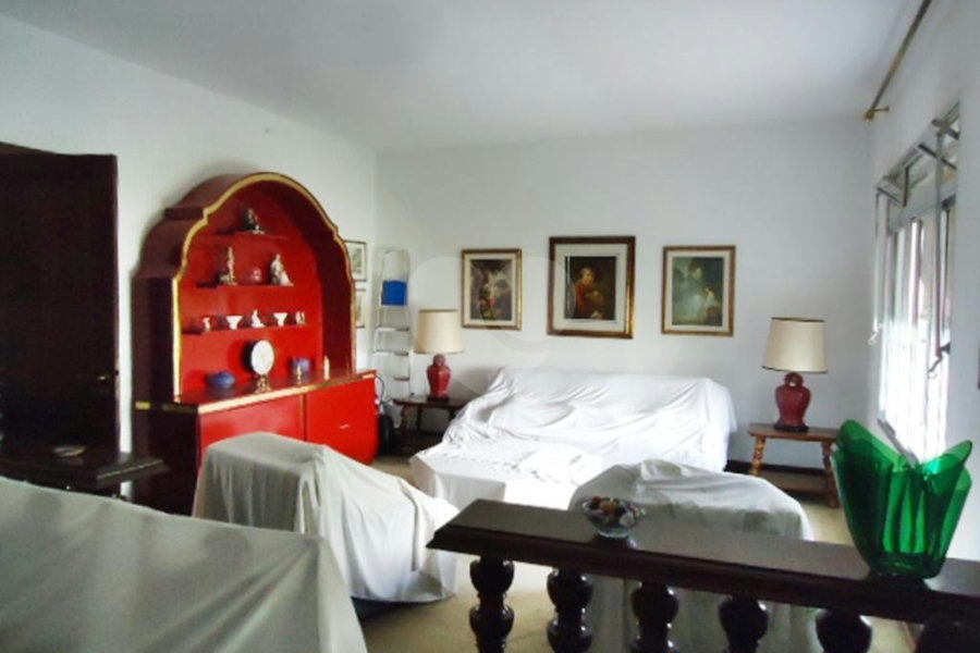 Casa Térrea à venda com 4 quartos, sendo 1 suíte,  em Jardim Peri, São Paulo, SP