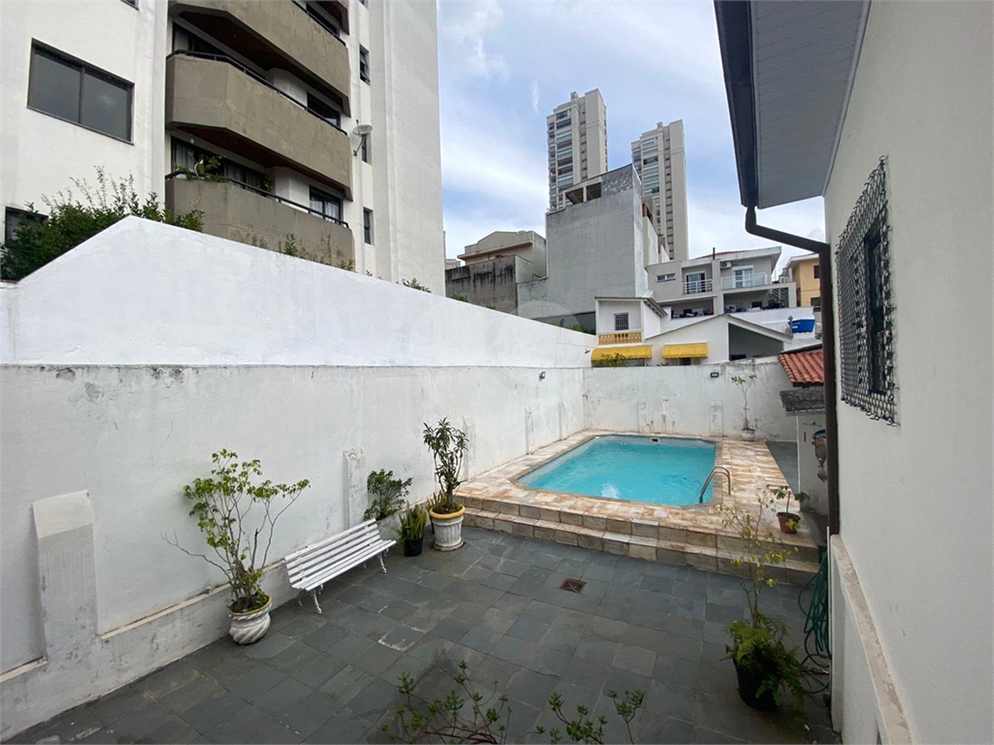 Casa Térrea à venda com 3 quartos, sendo 1 suíte, em Santa Teresinha, São Paulo, SP