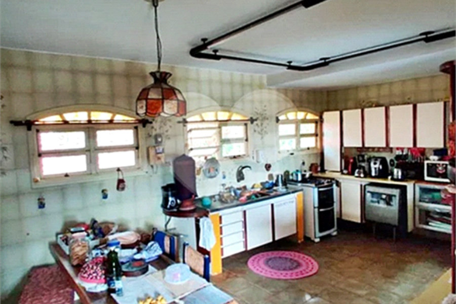 Casa à venda com 4 quartos, sendo 1 suíte, no condomínio Chacarás Bela Vista, Mairiporã - SP
